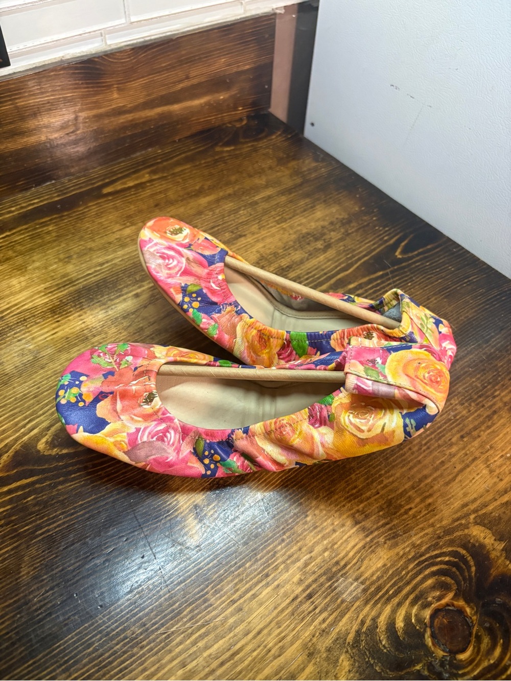 The storehouse flats floral foldable flats size 8